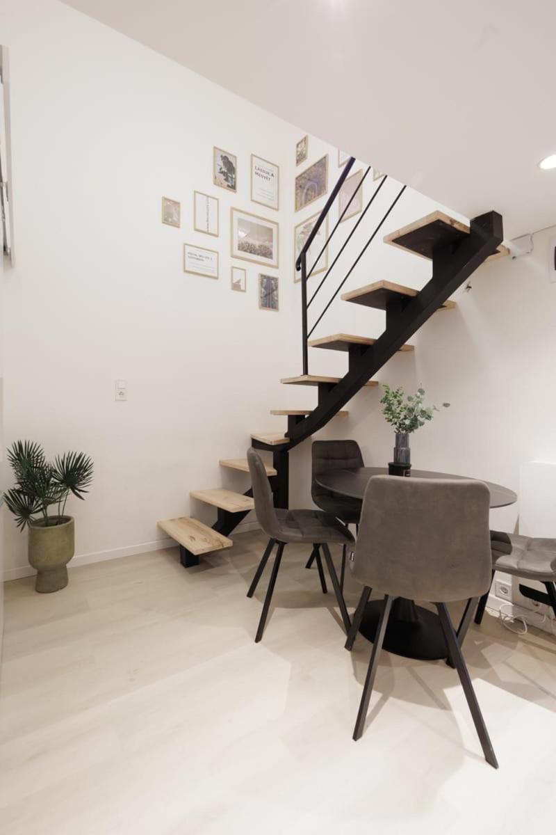 The Urban Chill Spot Harsfa Street Appartement Boedapest Buitenkant foto